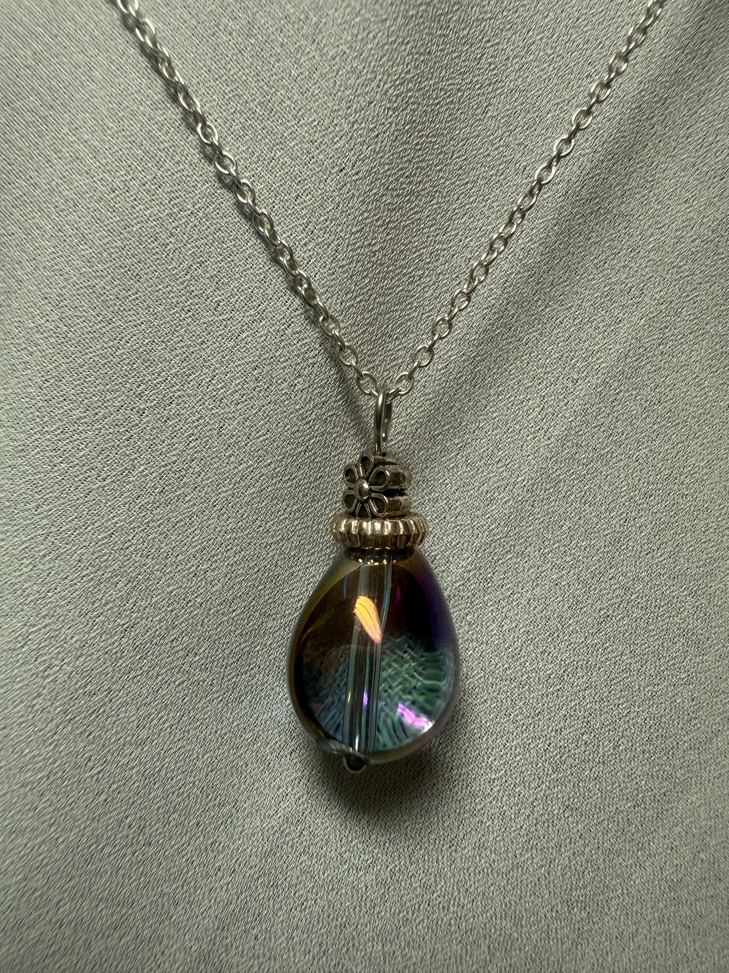 Beautiful Bead Necklace With a 18 inch Silver Chain