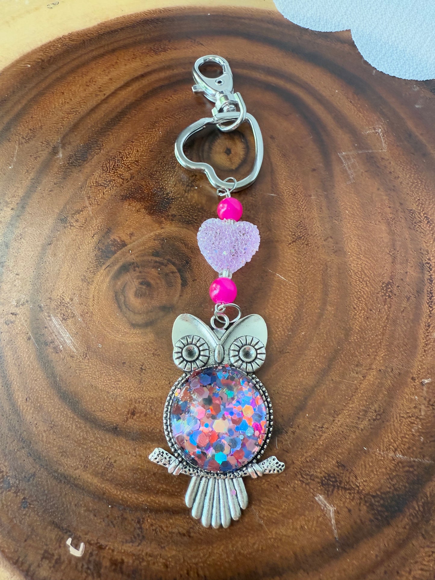 Resin Art Beaded Owl Keychain.