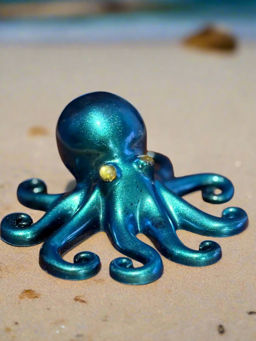 Resin Art Metallic Green Octopus