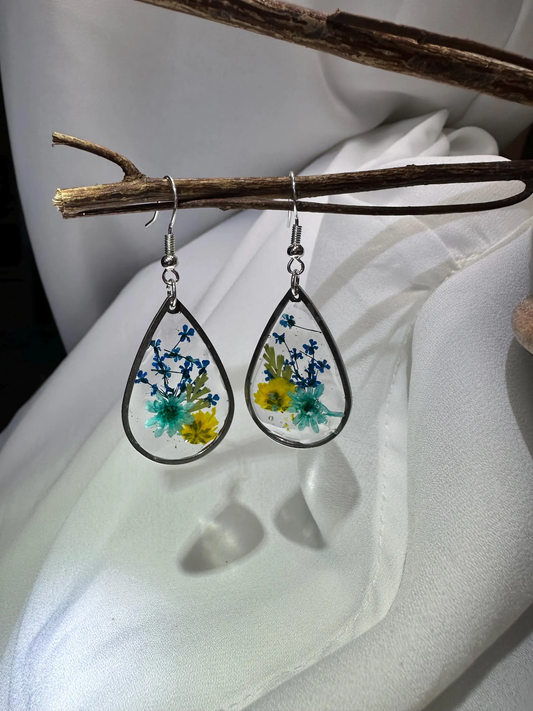 Teardrop Shaped Resin Art Earrings Made With Real Flowers. With 925 Sterling Silver Plated Hooks